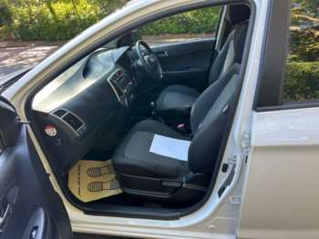 Used Hyundai i20 2014 for sale - 75349526: Photo
