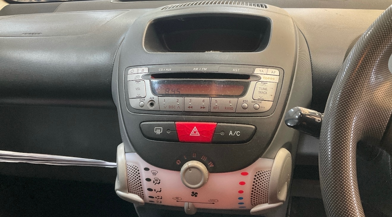 Used Peugeot 107 2011 for sale - 76369685: Photo 11