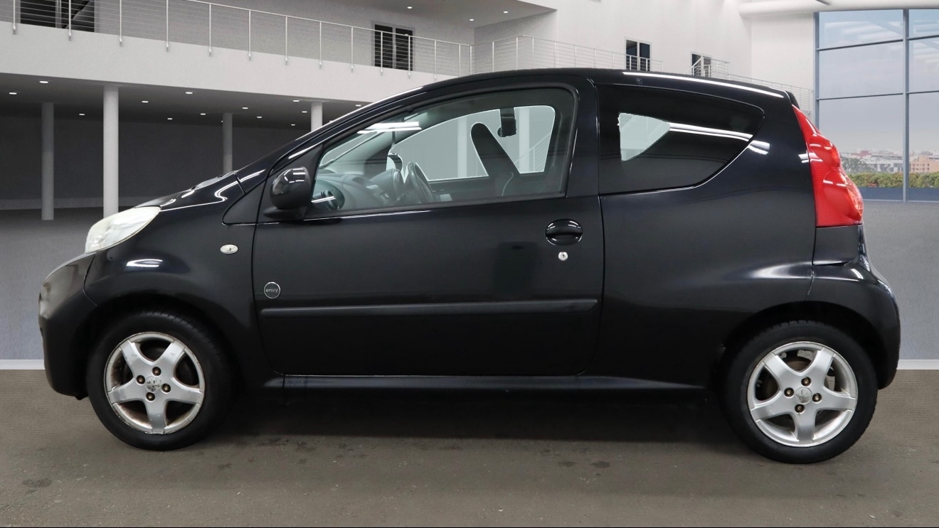 Used Peugeot 107 2011 for sale - 76369685: Photo 6