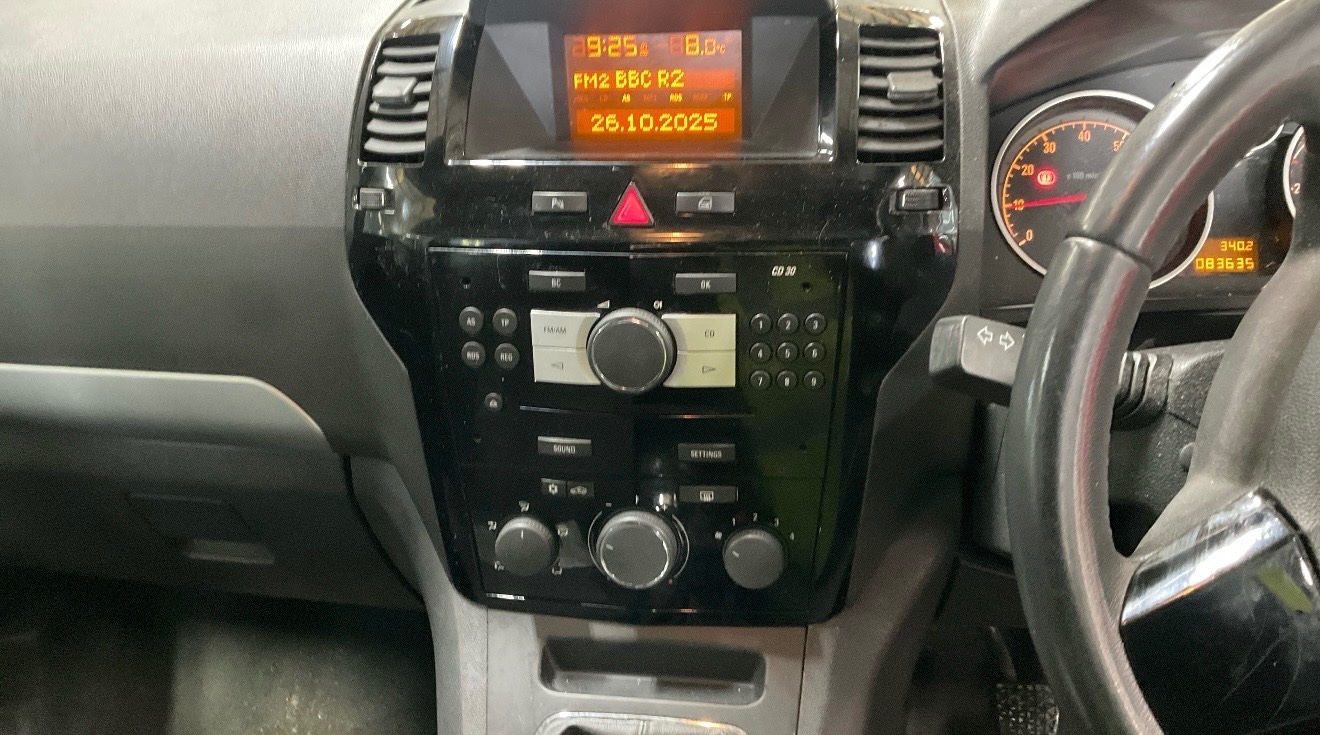 Used Vauxhall Zafira 2011 for sale - 77453663: Photo 10