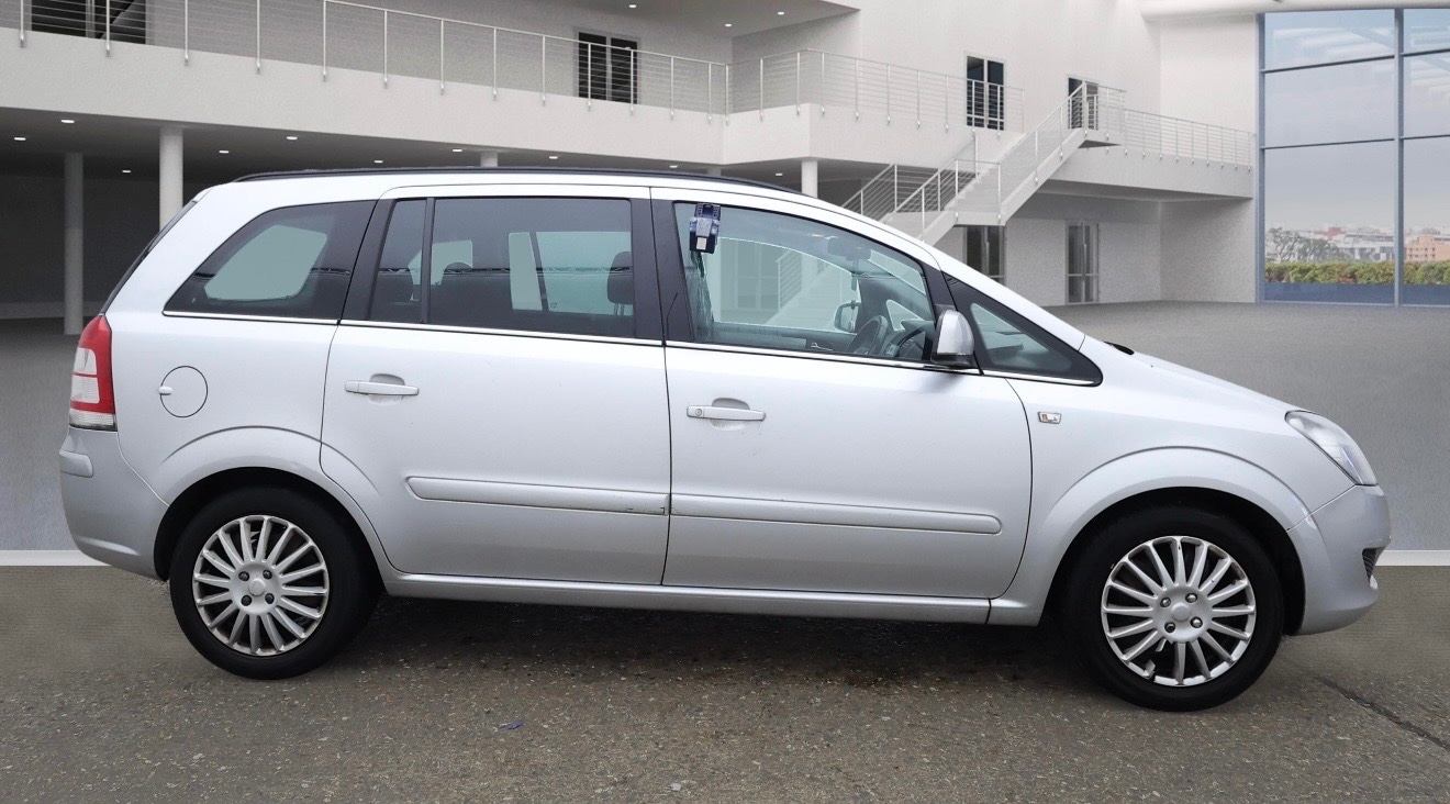 Used Vauxhall Zafira 2011 for sale - 77453663: Photo 4