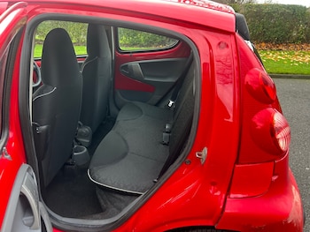 Used Peugeot 107 2010 for sale - 76866589: Photo