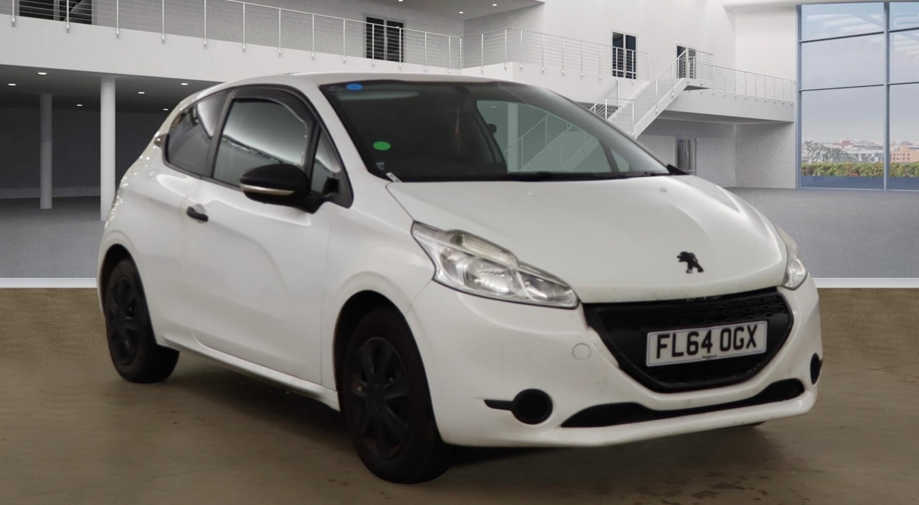 Used Peugeot 208 2015 for sale - 76369541: Photo 1