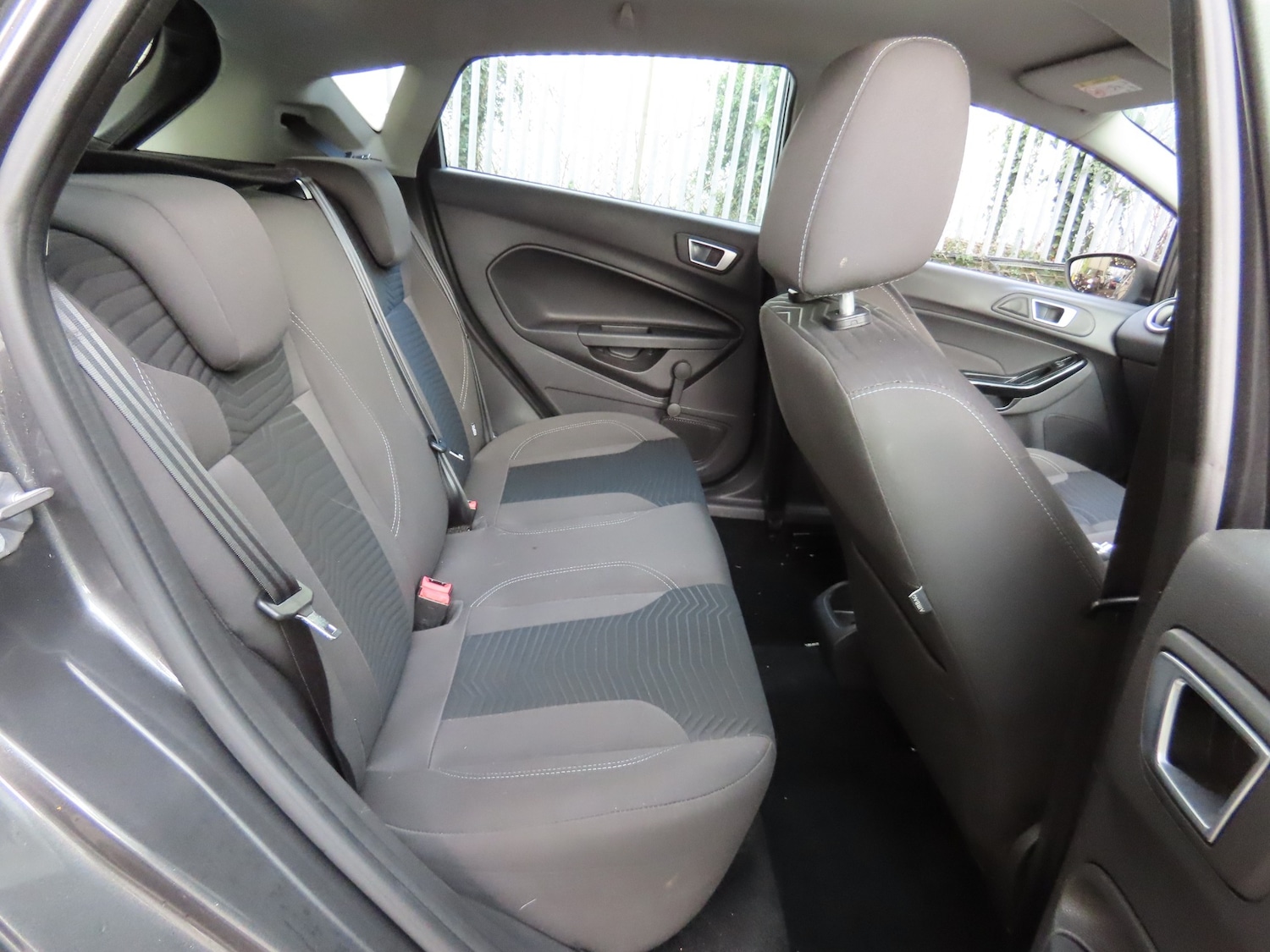 Used Ford Fiesta 2015 for sale - 77073836: Photo 5