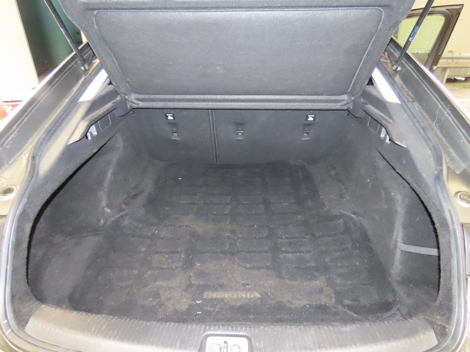 Used Vauxhall Insignia 2017 for sale - 77326616: Photo 5