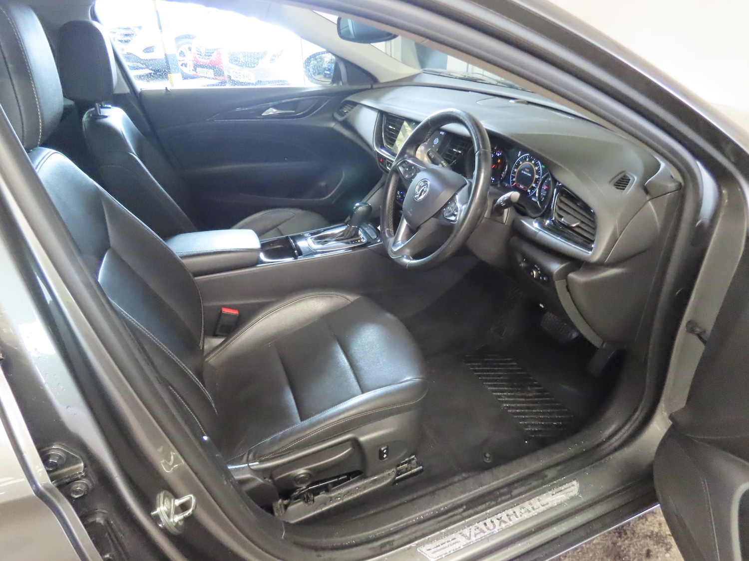 Used Vauxhall Insignia 2017 for sale - 77326616: Photo 7