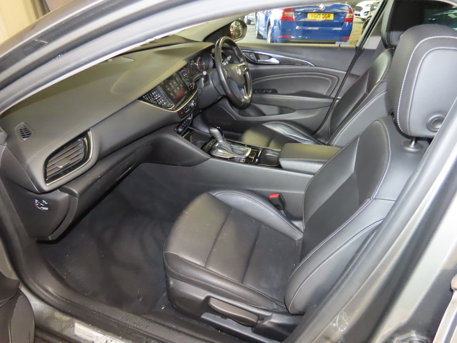 Used Vauxhall Insignia 2017 for sale - 77326616: Photo 8