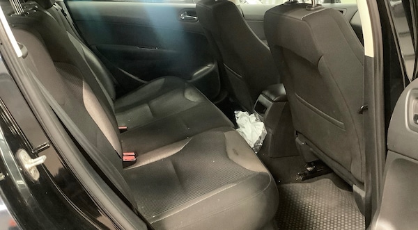 Used Peugeot 308 2009 for sale - 76285142: Photo 3