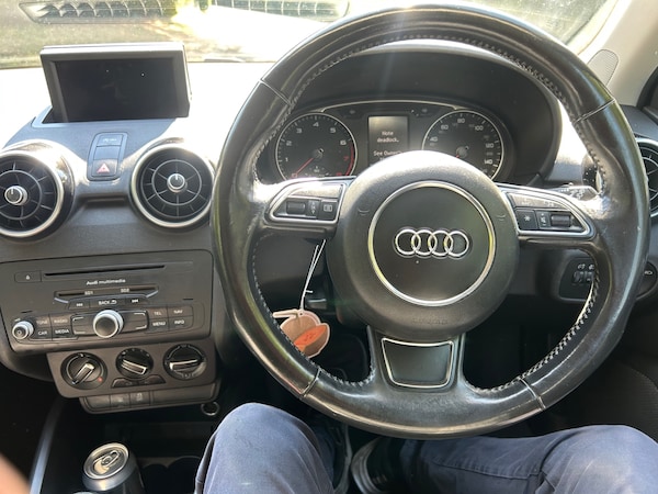 Used Audi A1 2012 for sale - 75683675: Photo 2
