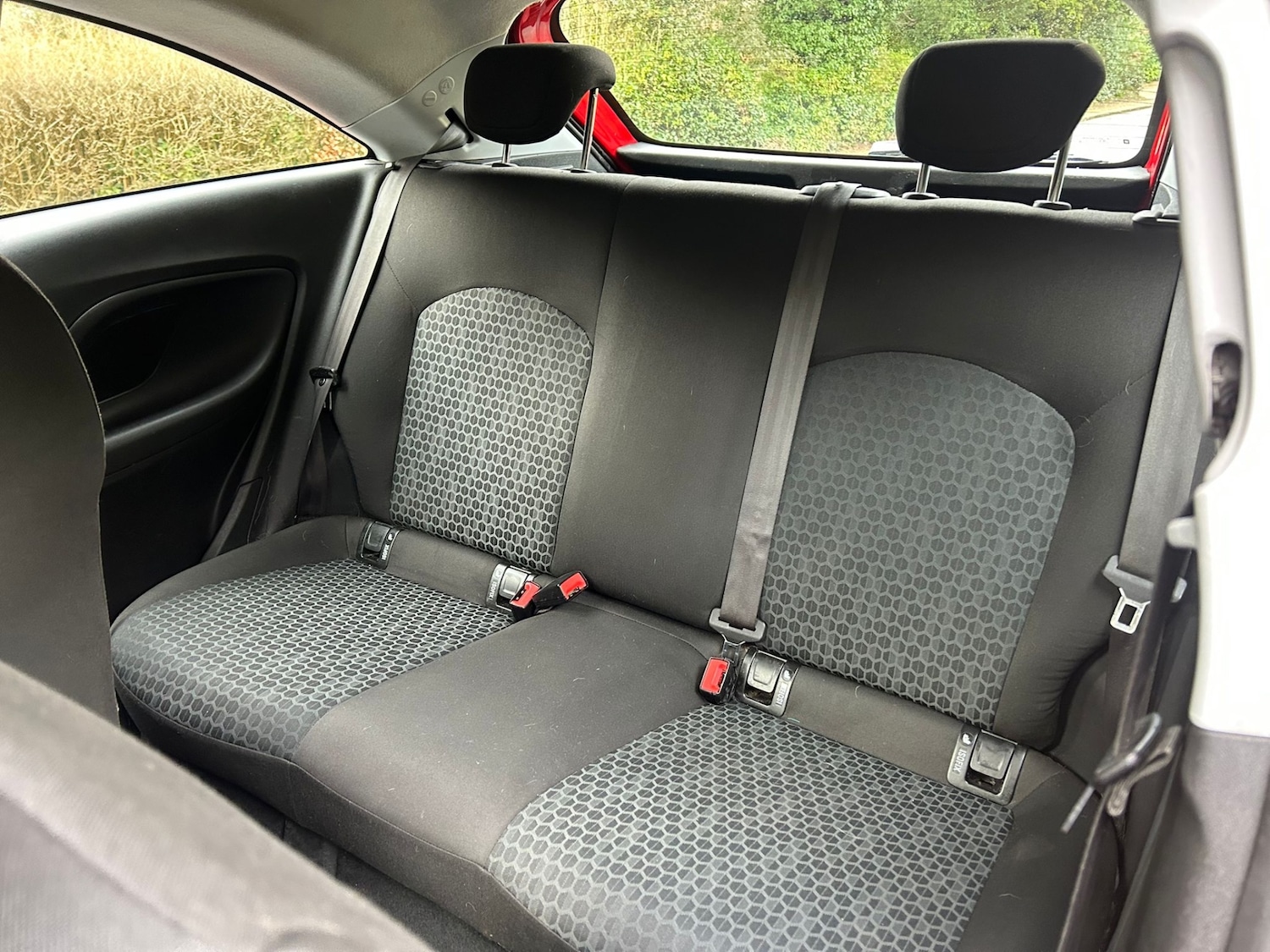 Used Vauxhall Corsa 2015 for sale - 77483198: Photo 2