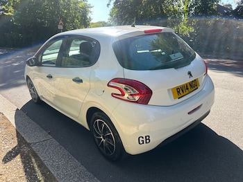 Used Peugeot 208 2014 for sale - 75539198: Photo