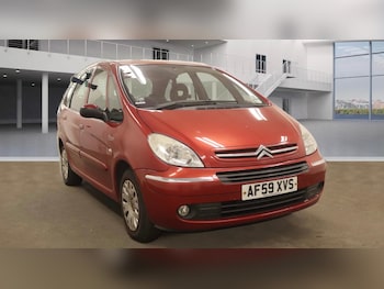 2009 (59) - 1.6i 16V Desire 5dr