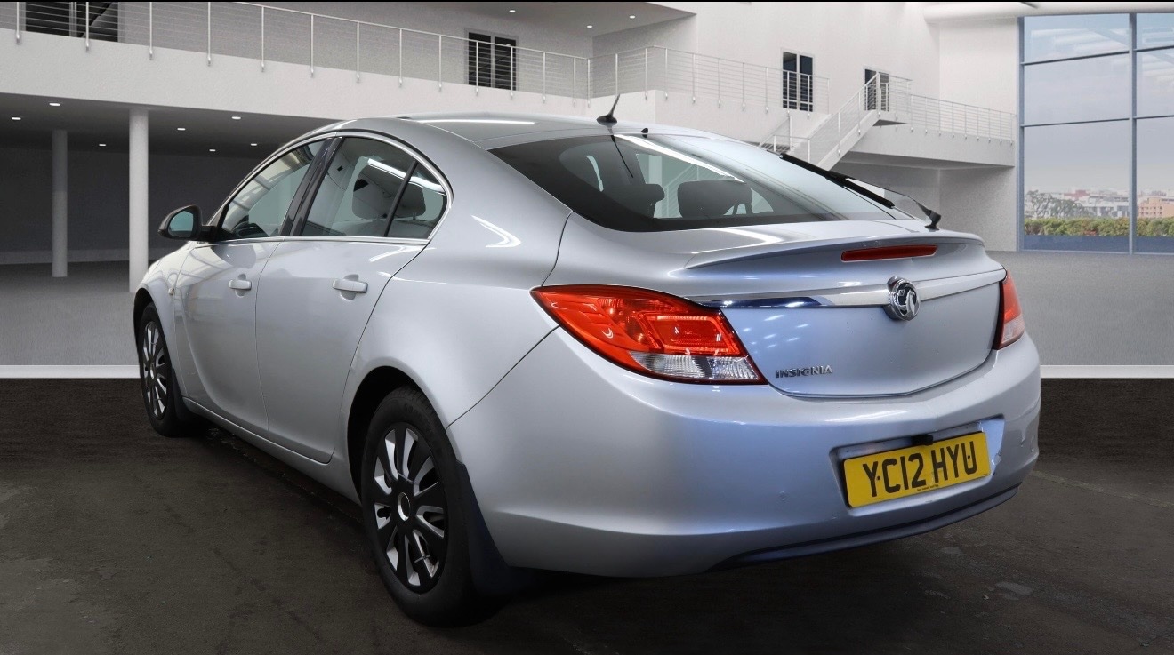 Used Vauxhall Insignia 2012 for sale - 77258095: Photo 3