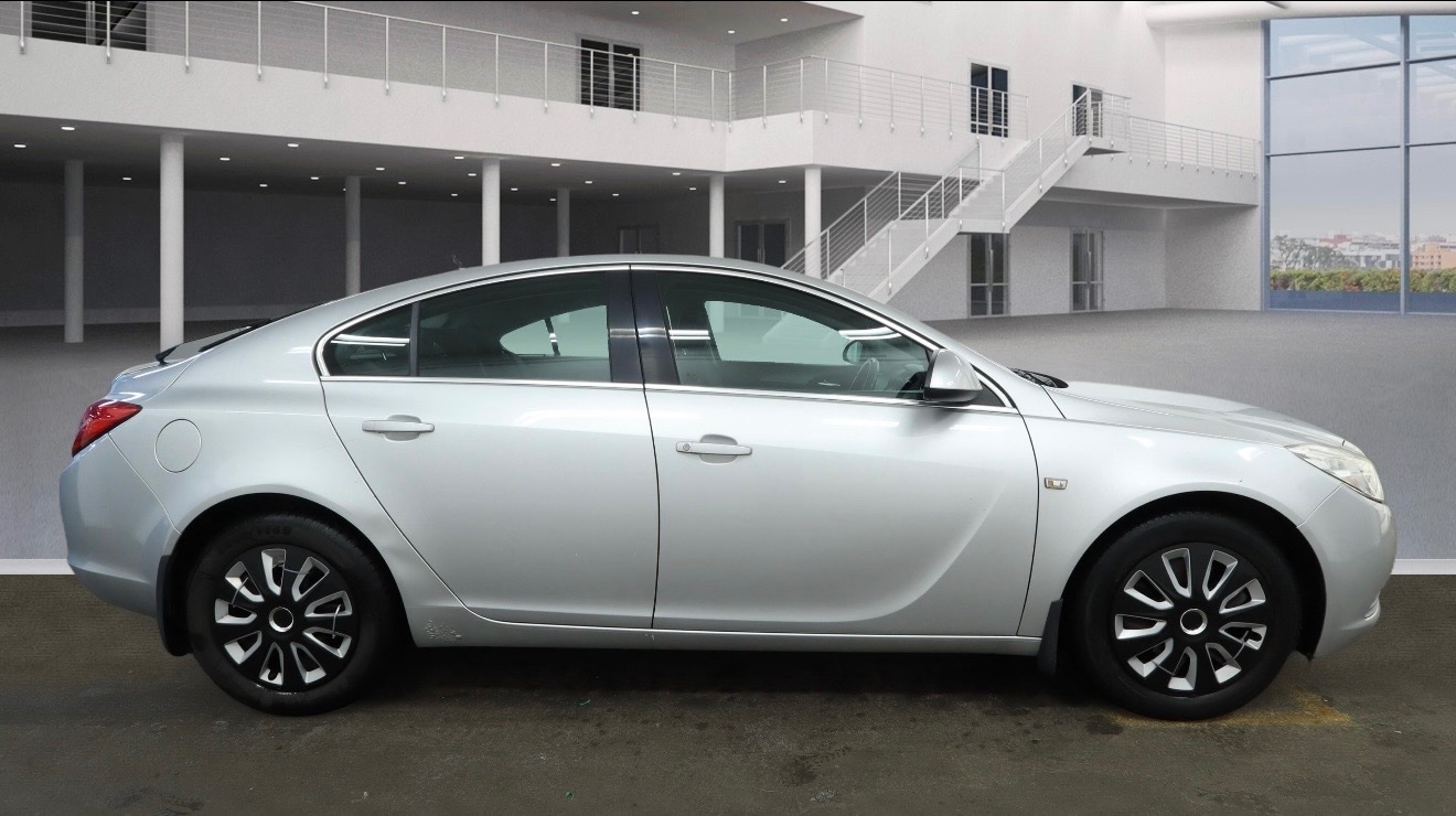 Used Vauxhall Insignia 2012 for sale - 77258095: Photo 5