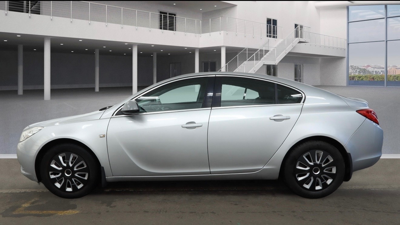 Used Vauxhall Insignia 2012 for sale - 77258095: Photo 6