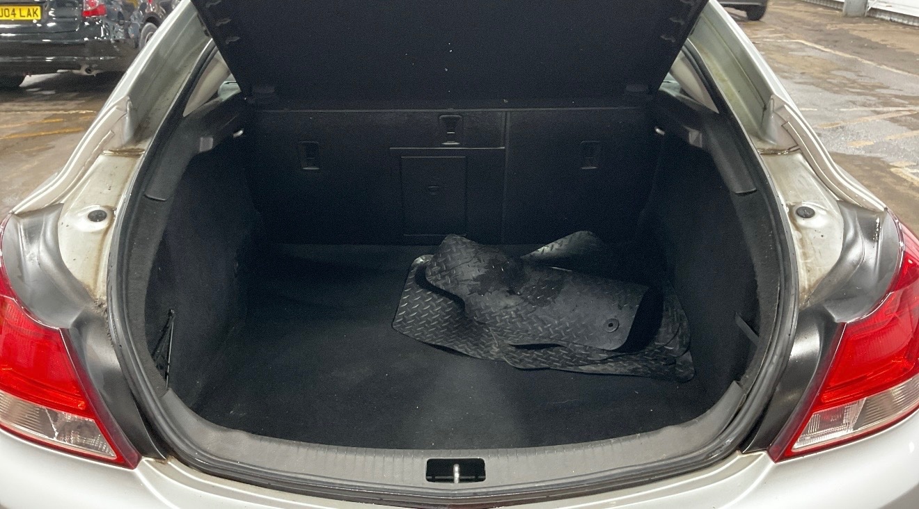 Used Vauxhall Insignia 2012 for sale - 77258095: Photo 7