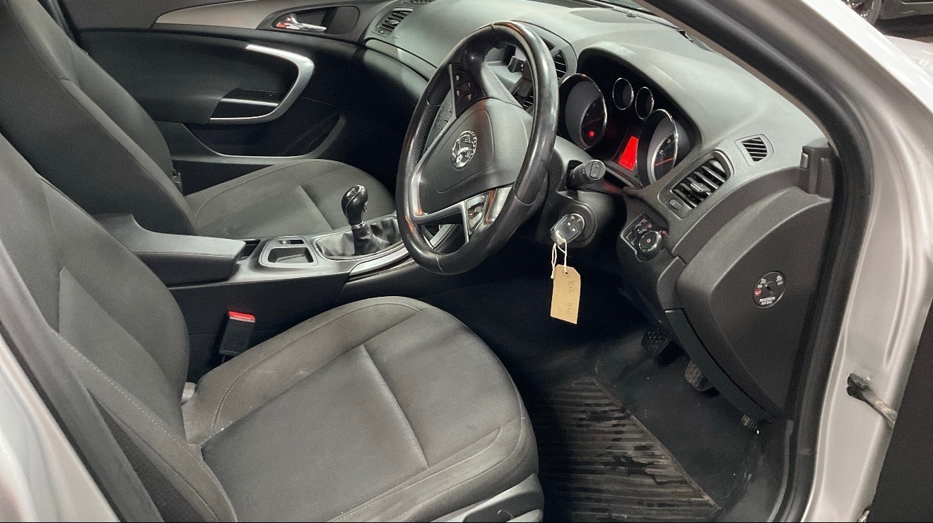 Used Vauxhall Insignia 2012 for sale - 77258095: Photo 9