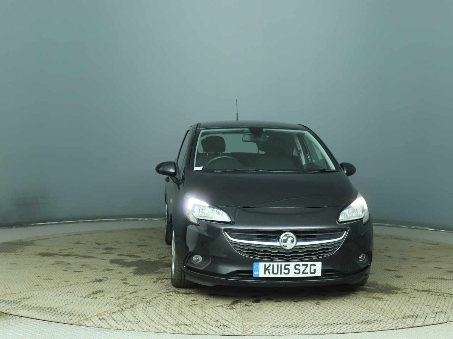 Used Vauxhall Corsa 2015 for sale - 77020502: Photo 2