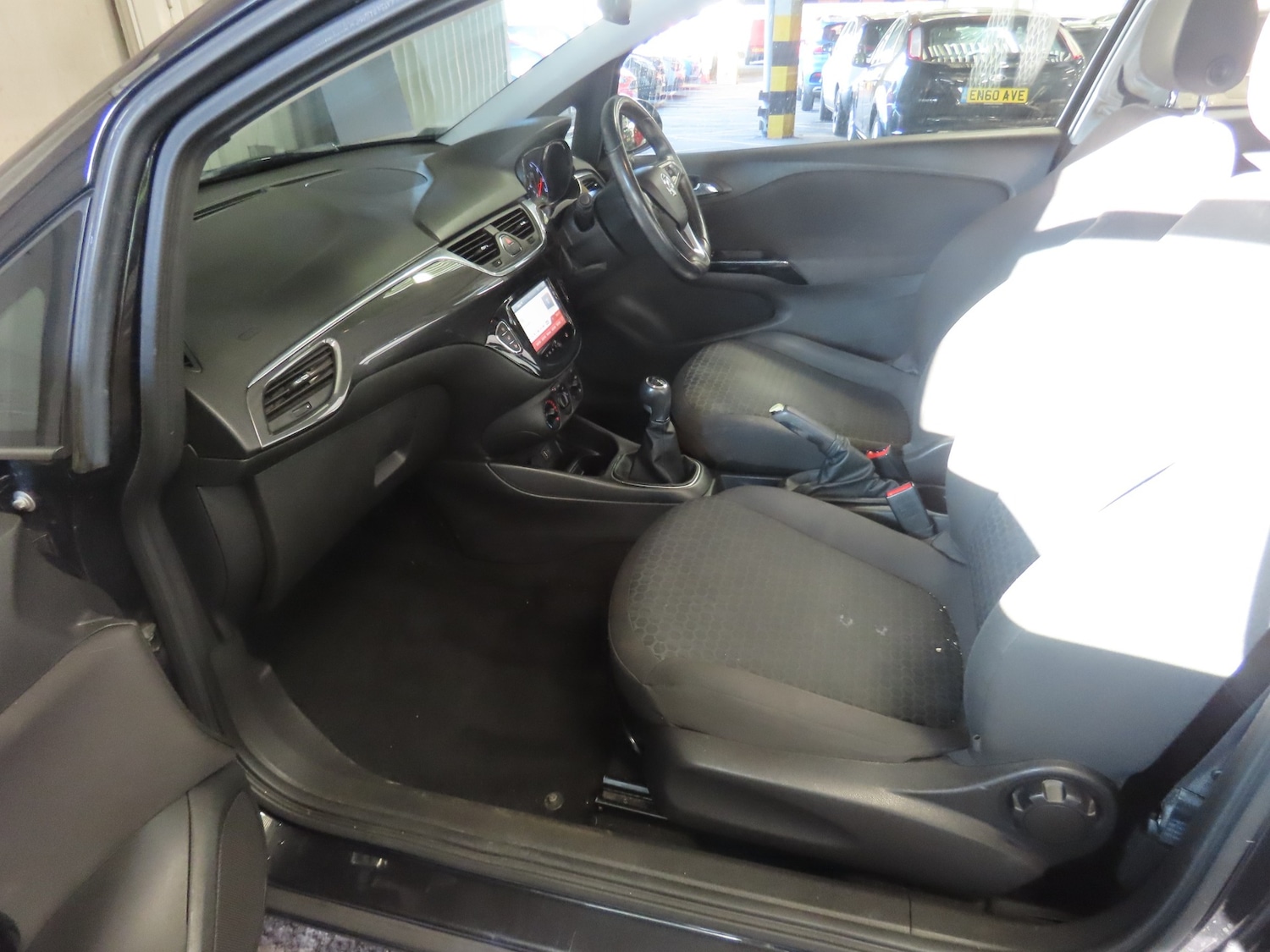 Used Vauxhall Corsa 2015 for sale - 77020502: Photo 4