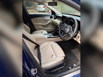 Used Mercedes-Benz C-Class 2018 for sale - 75523150: Photo 4