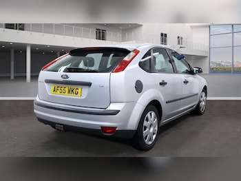 Used Ford Focus 2005 for sale - 77173357: Photo