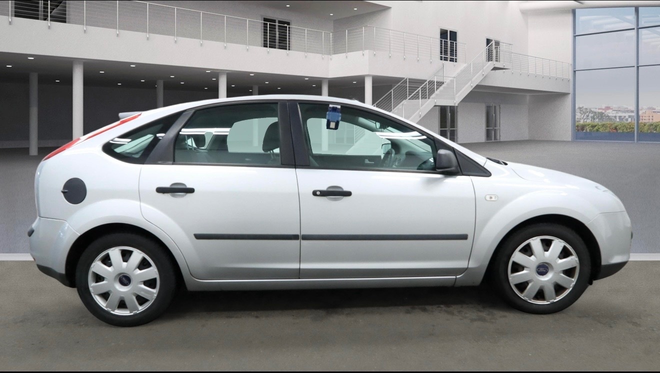 Used Ford Focus 2005 for sale - 77173357: Photo 3