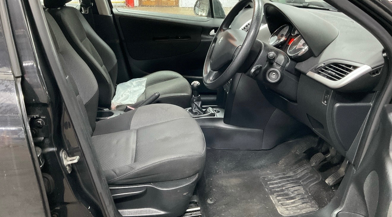 Used Peugeot 207 2010 for sale - 77028268: Photo 5