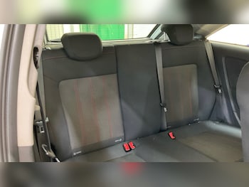 Used Vauxhall Corsa 2010 for sale - 76412411: Photo