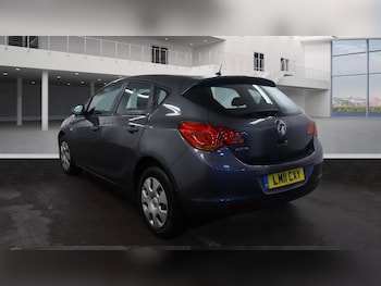 Used Vauxhall Astra 2011 for sale - 77314150: Photo