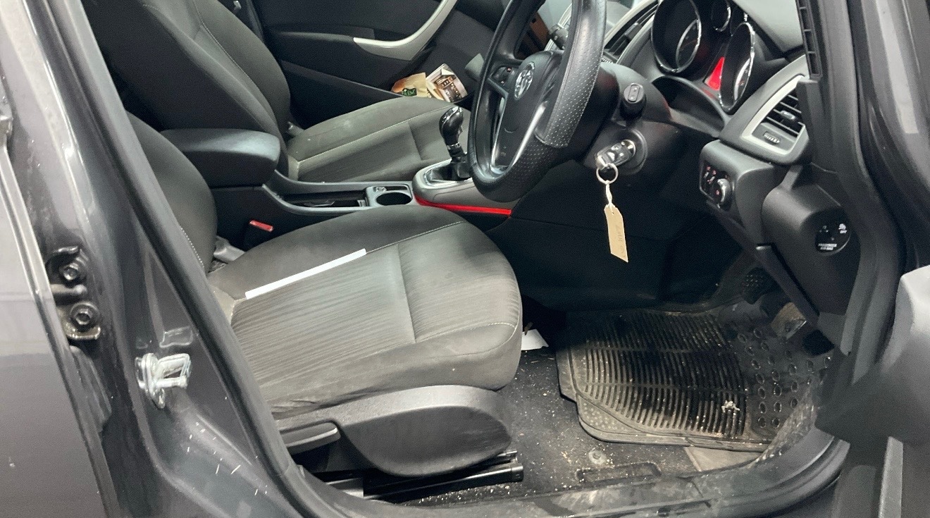 Used Vauxhall Astra 2011 for sale - 77314150: Photo 9