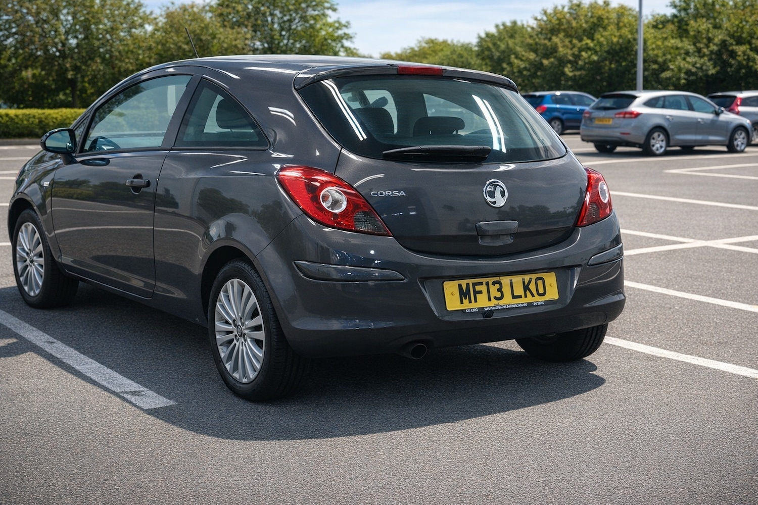 Used Vauxhall Corsa 2013 for sale - 77478257: Photo 2