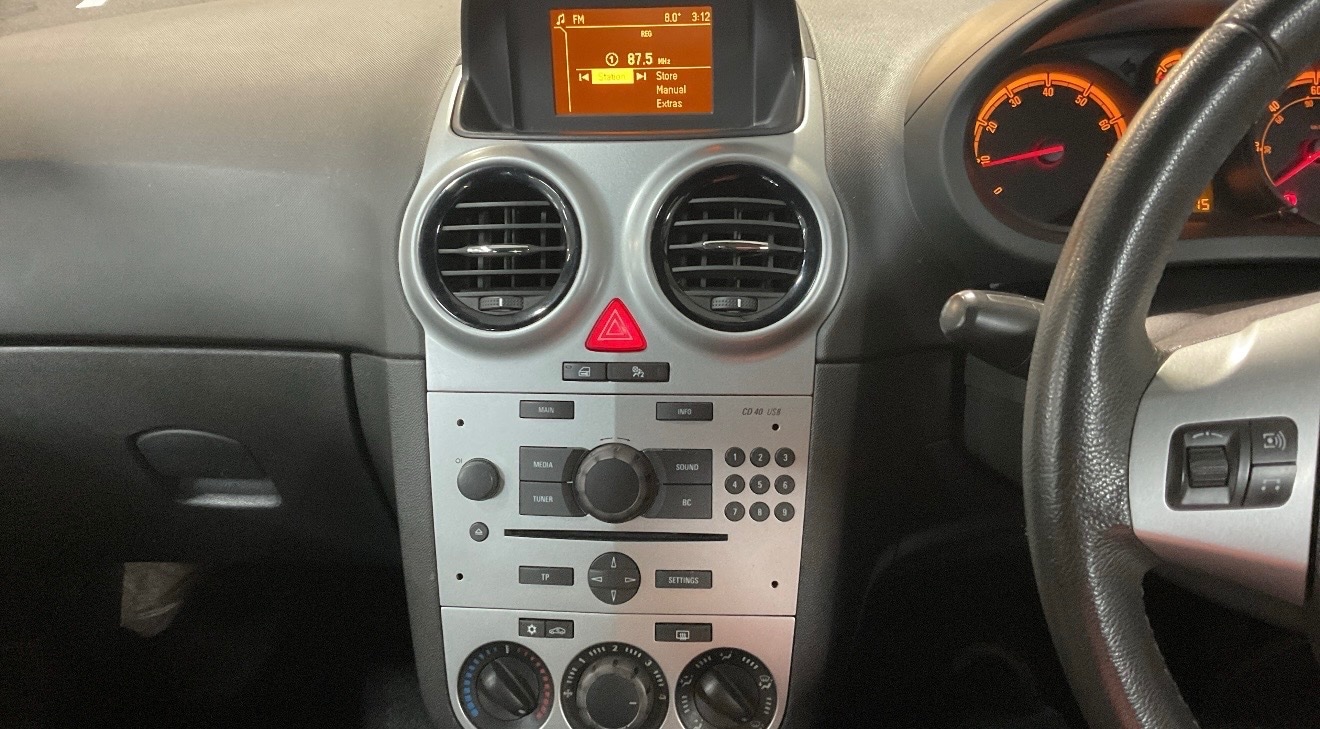 Used Vauxhall Corsa 2013 for sale - 77478257: Photo 7