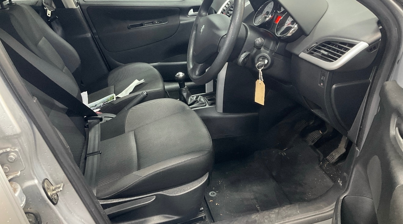 Used Peugeot 207 2011 for sale - 76440781: Photo 4