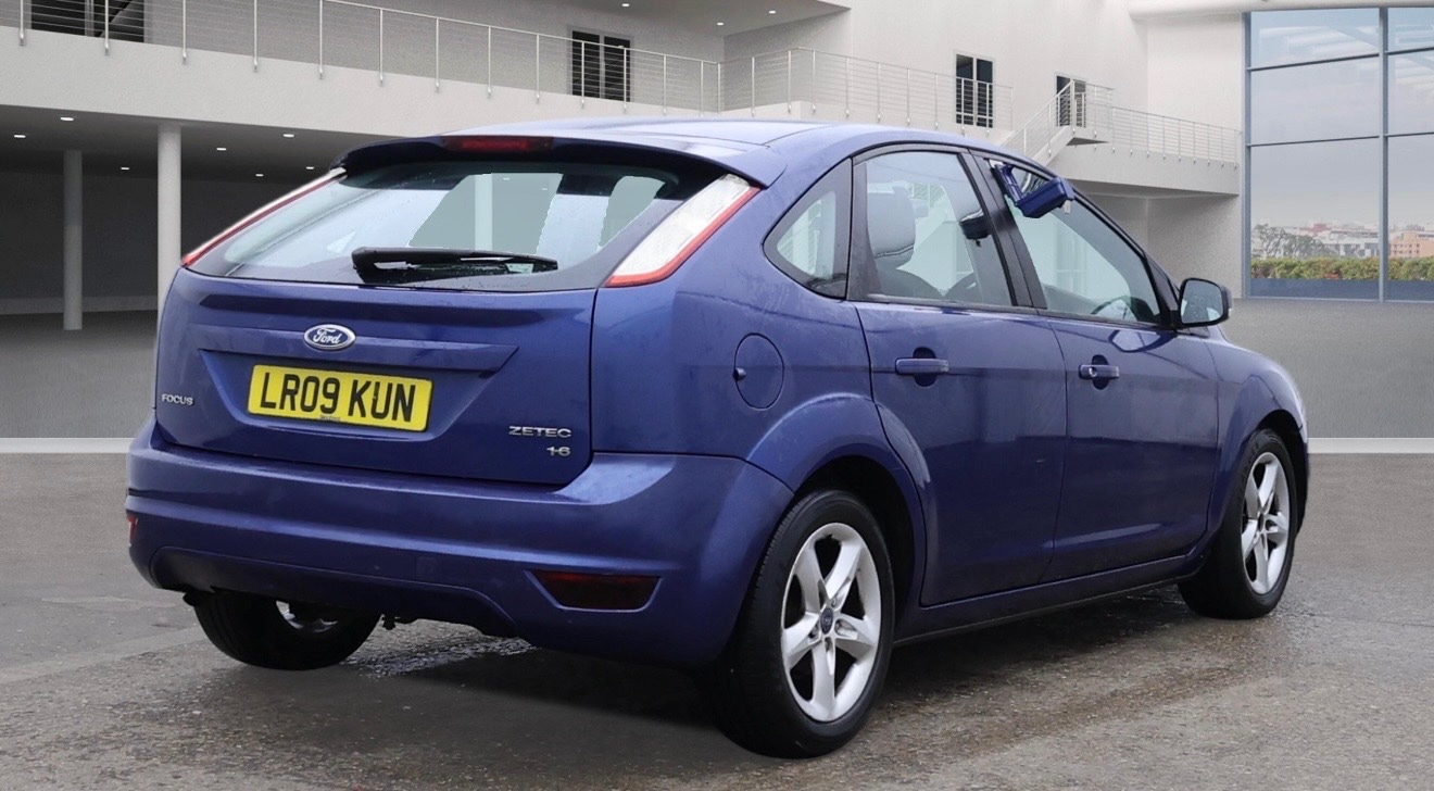 Used Ford Focus 2009 for sale - 76963793: Photo 4