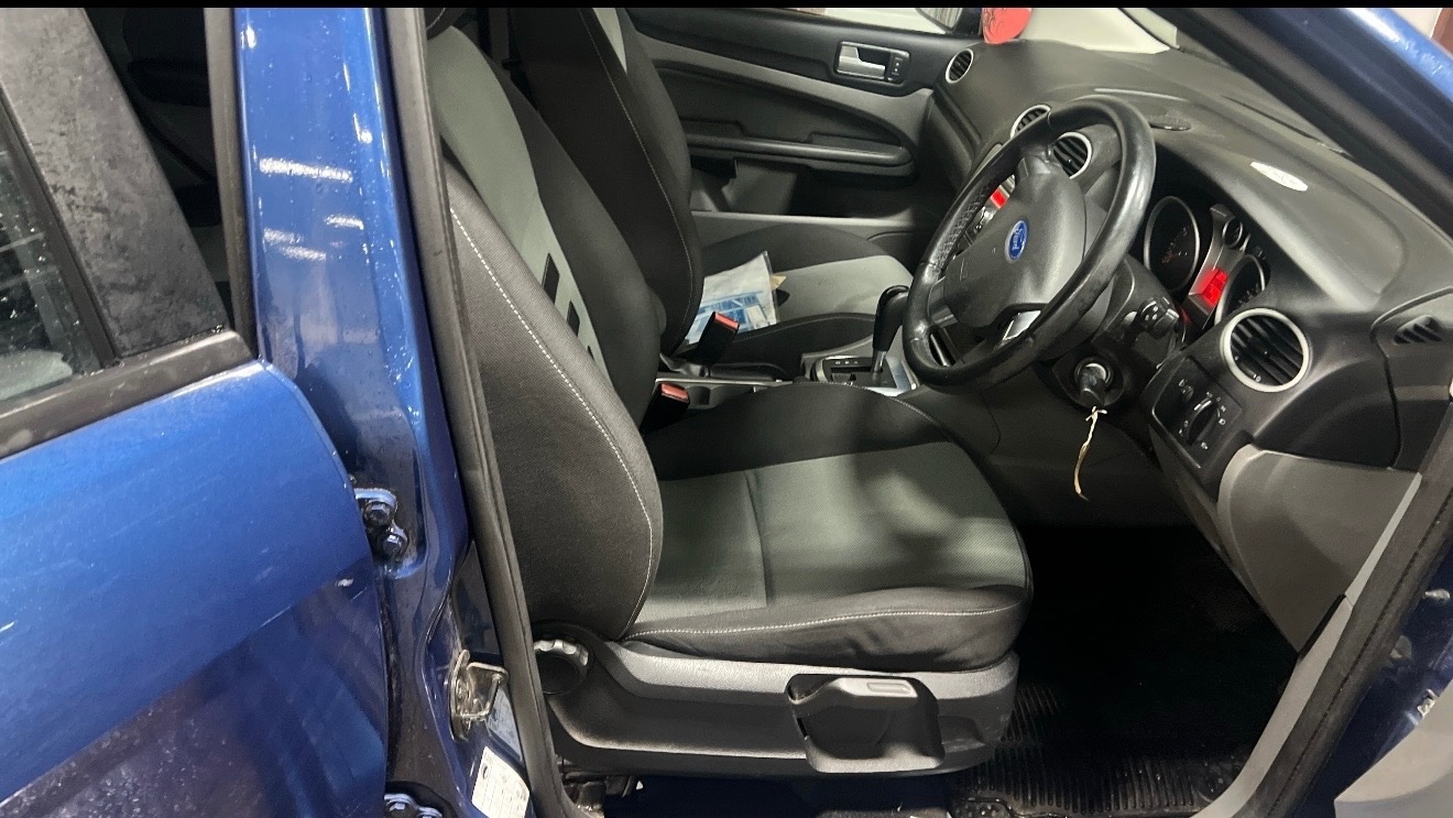 Used Ford Focus 2009 for sale - 76963793: Photo 9