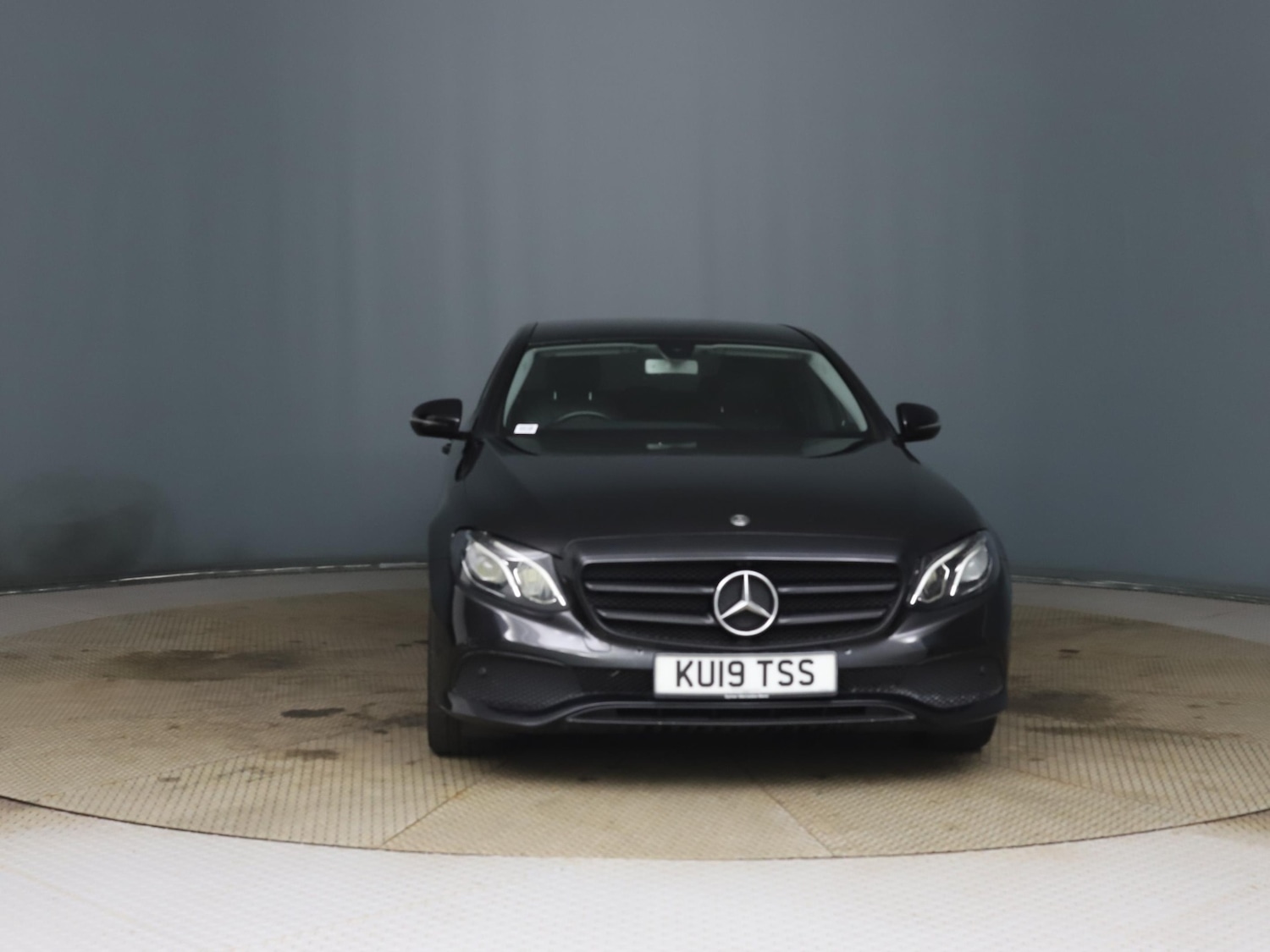 Used Mercedes-Benz E Class 2019 for sale - 77280031: Photo 4