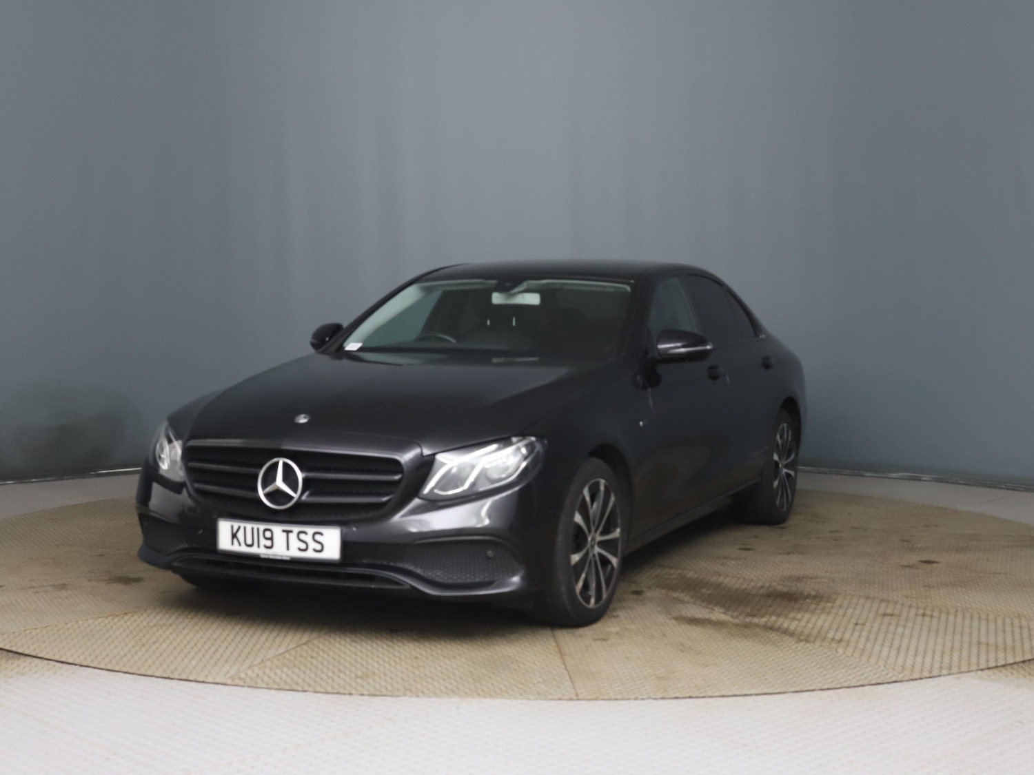 Used Mercedes-Benz E Class 2019 for sale - 77280031: Photo 5