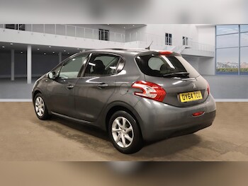 Used Peugeot 208 2014 for sale - 77478292: Photo