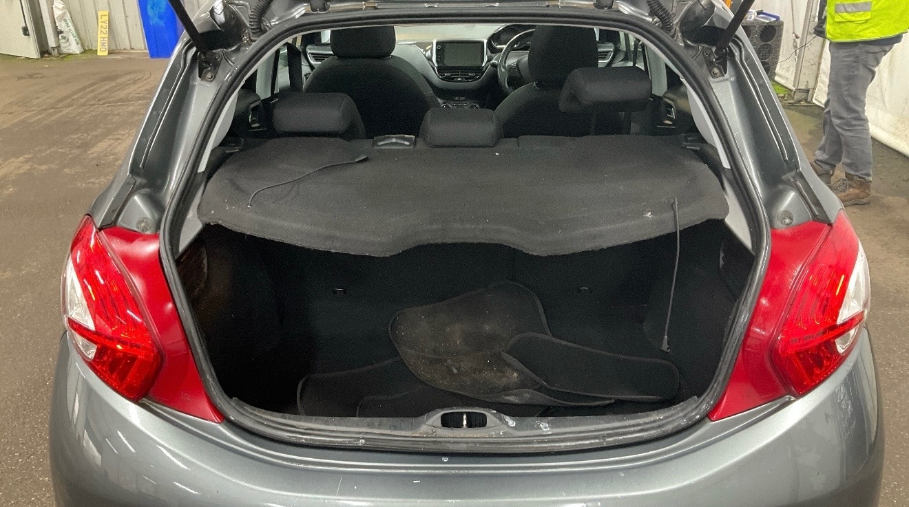 Used Peugeot 208 2014 for sale - 77478292: Photo 7