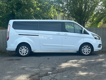 Used Ford Tourneo Custom 2020 for sale - 78997456: Photo