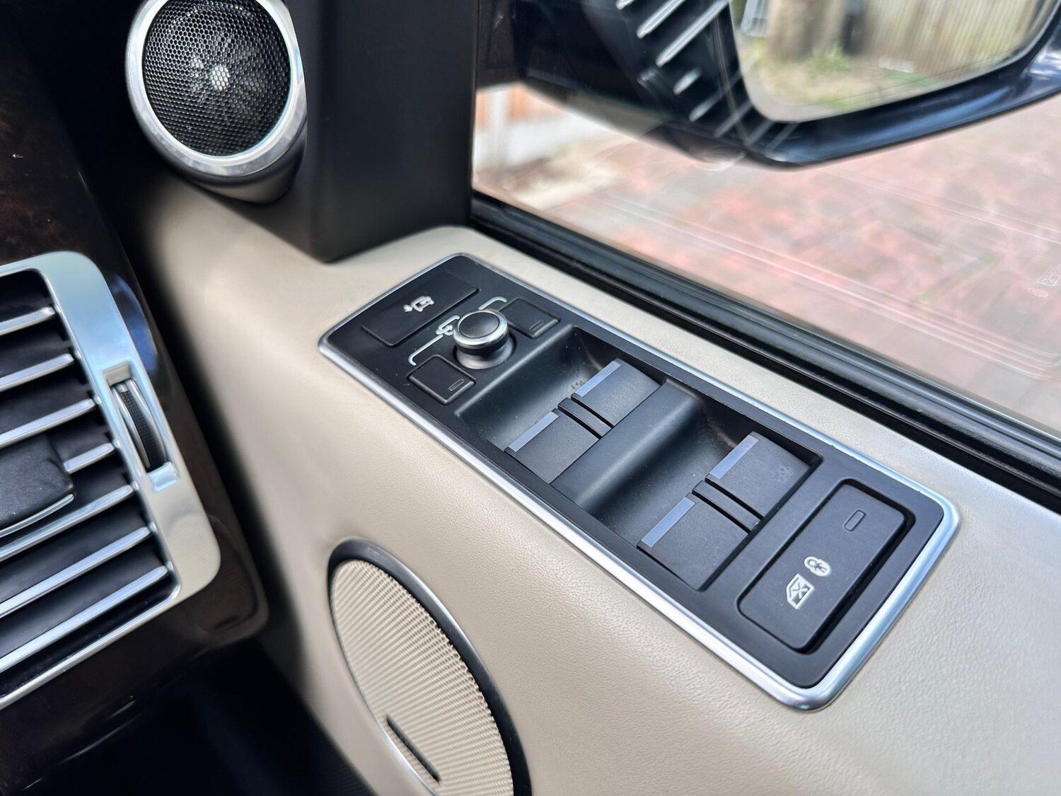 Used Land Rover Range Rover 2015 for sale - 76937666: Photo 13