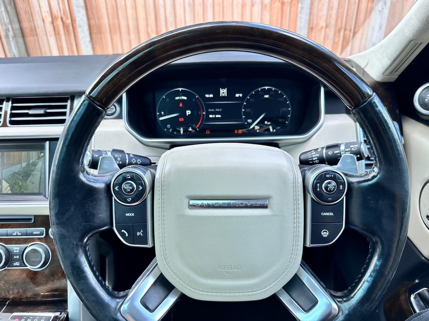 Used Land Rover Range Rover 2015 for sale - 76937666: Photo 14