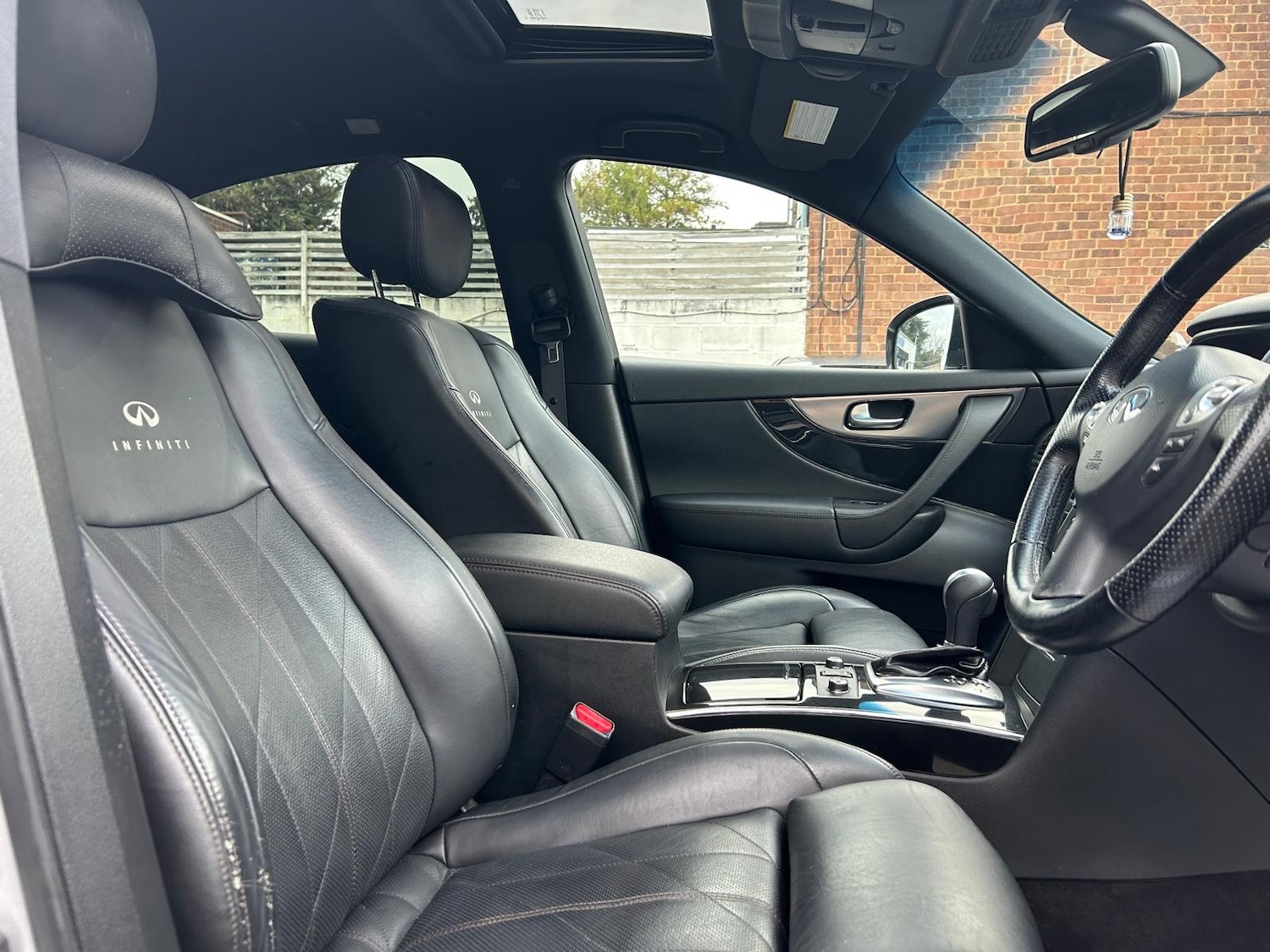 Used Infiniti FX 2011 for sale - 76697879: Photo 30