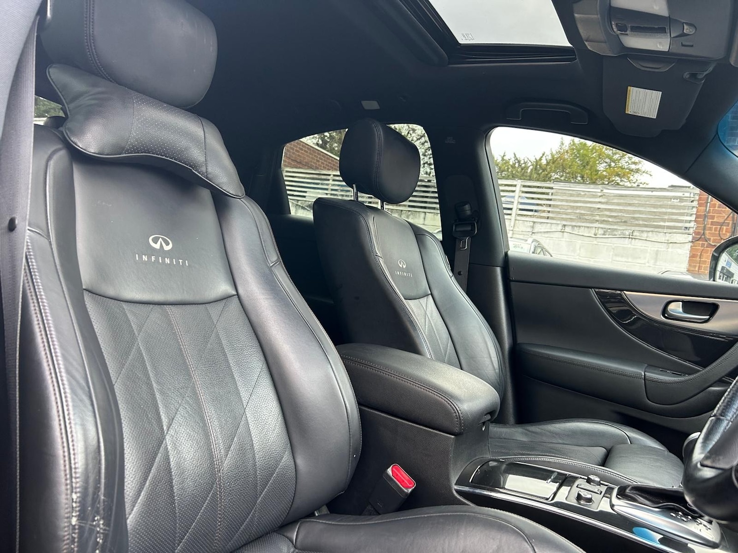 Used Infiniti FX 2011 for sale - 76697879: Photo 33