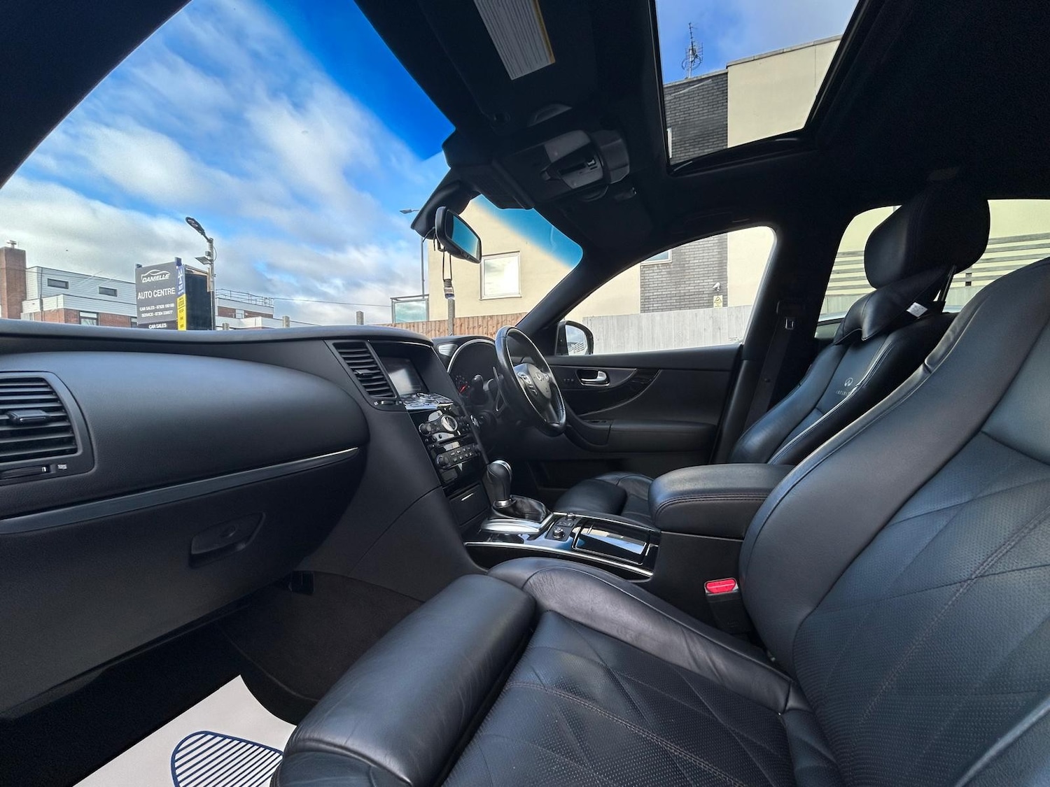 Used Infiniti FX 2011 for sale - 76697879: Photo 42