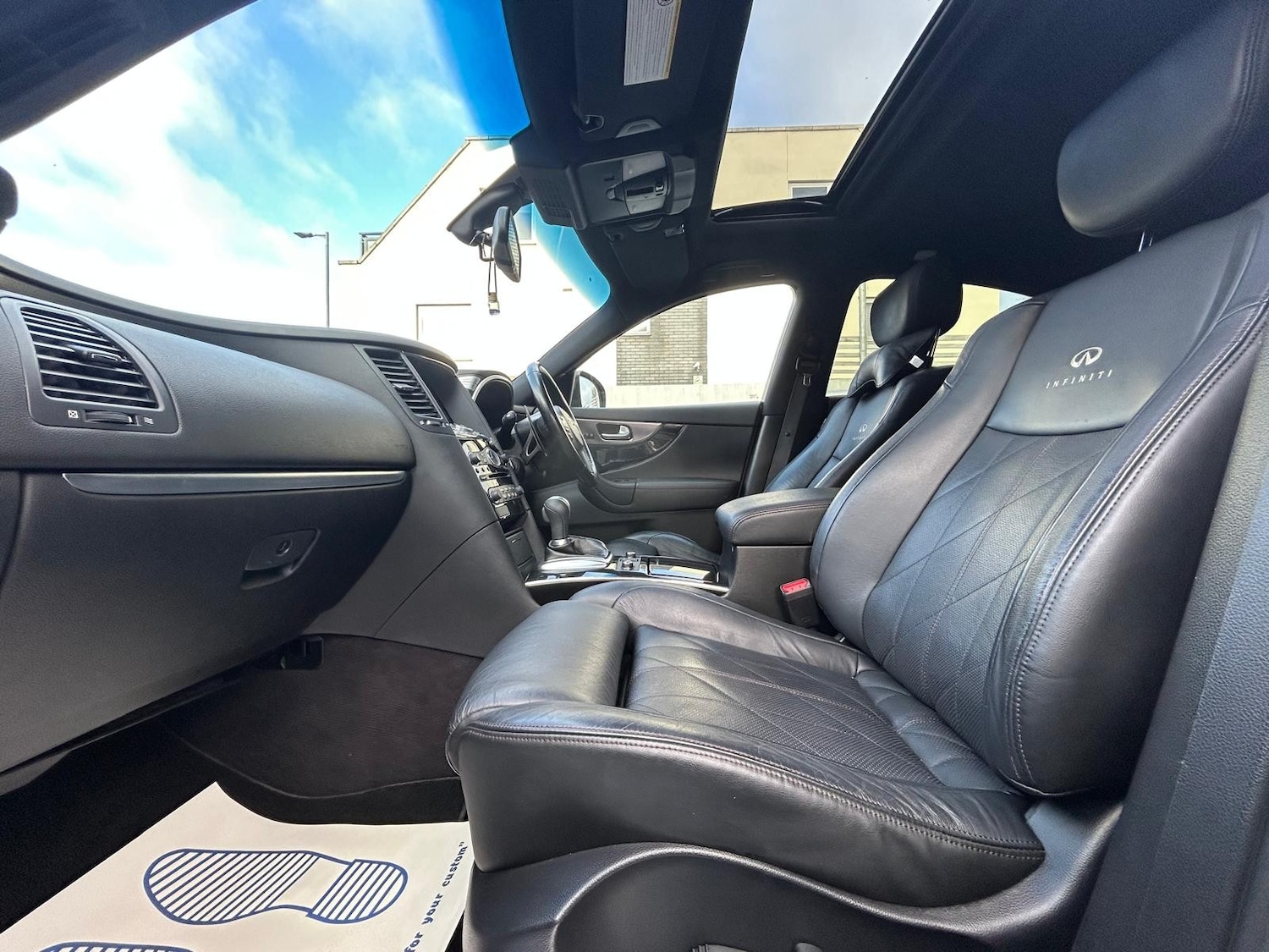 Used Infiniti FX 2011 for sale - 76697879: Photo 47