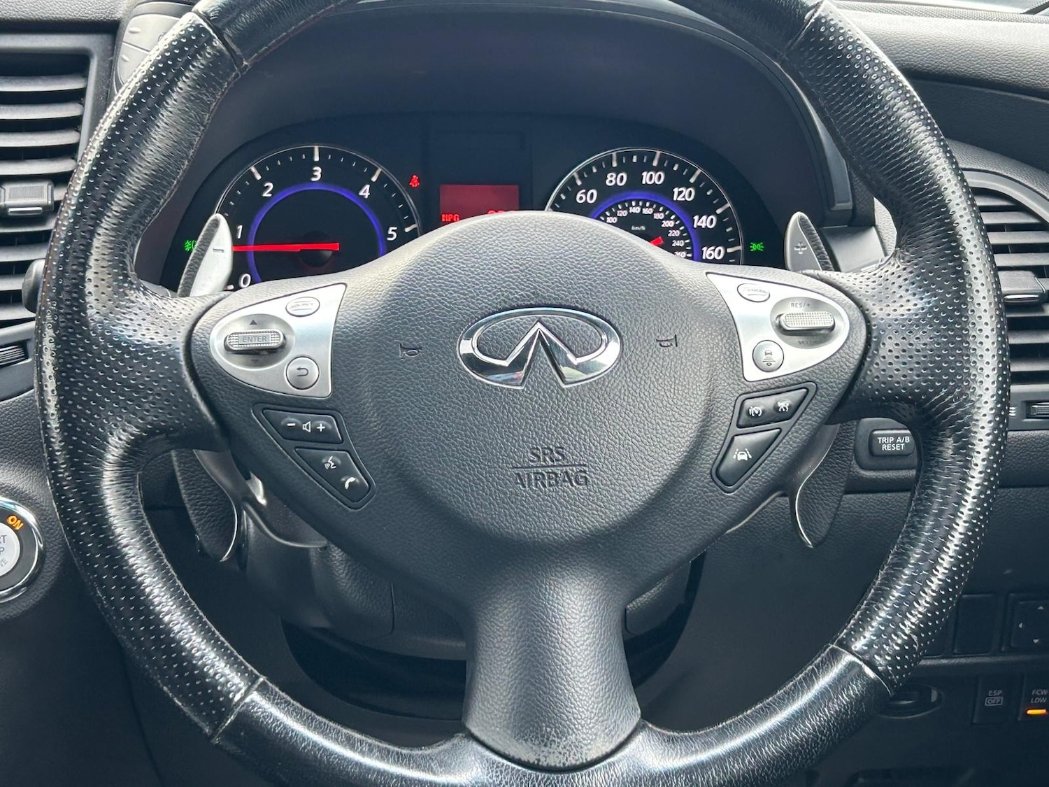 Used Infiniti FX 2011 for sale - 76697879: Photo 6