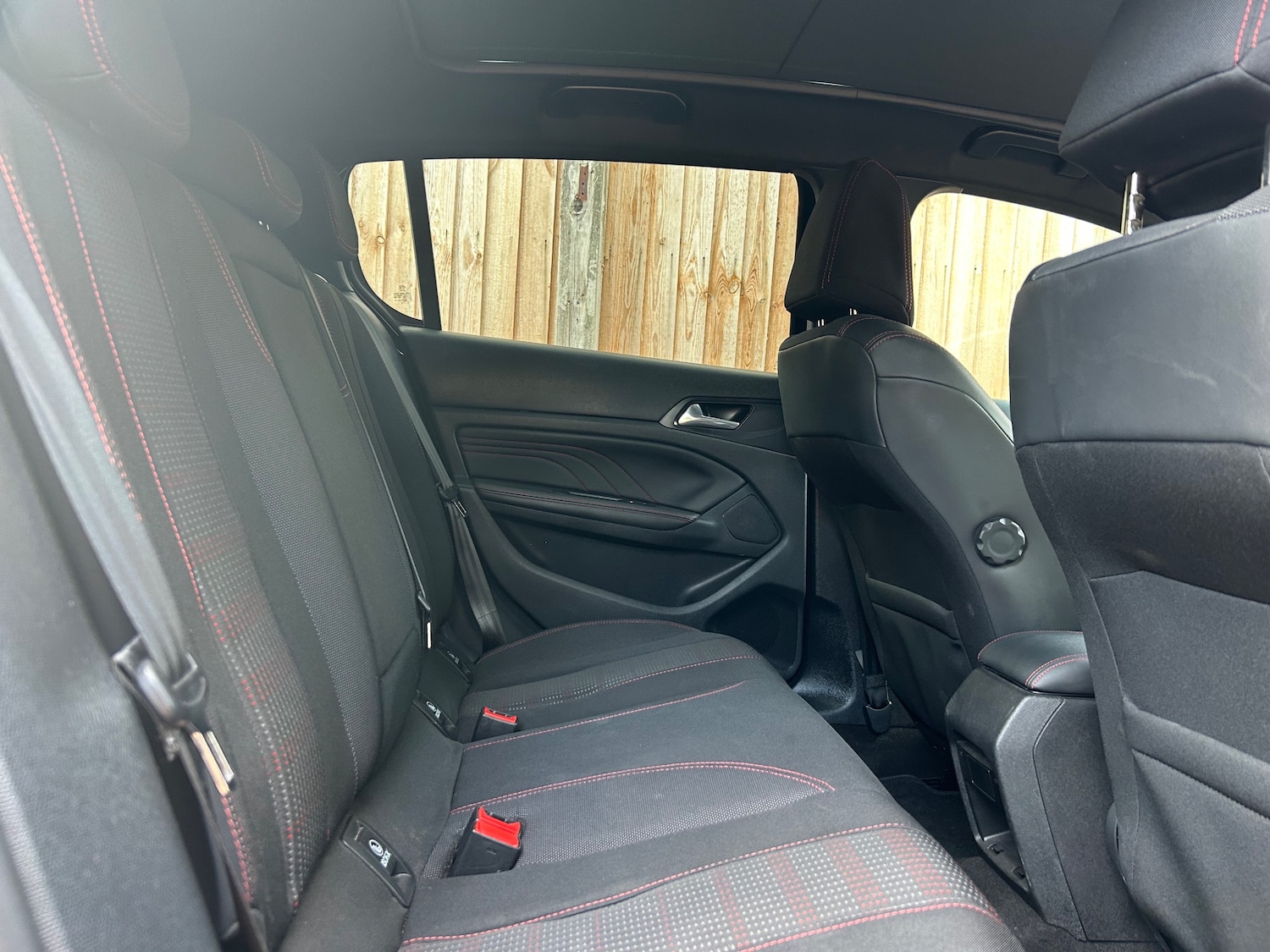 Used Peugeot 308 2018 for sale - 76711977: Photo 11