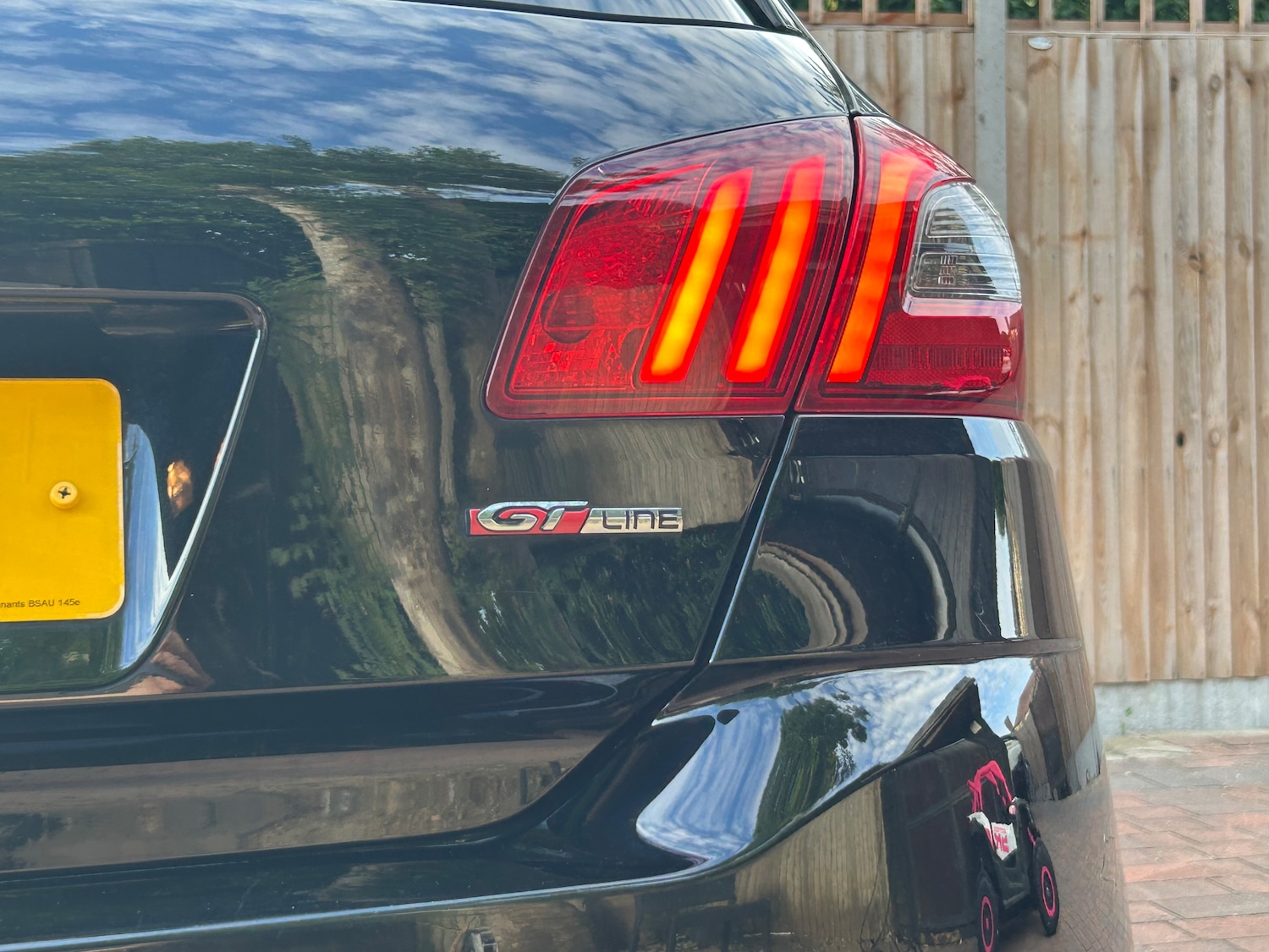 Used Peugeot 308 2018 for sale - 76711977: Photo 32