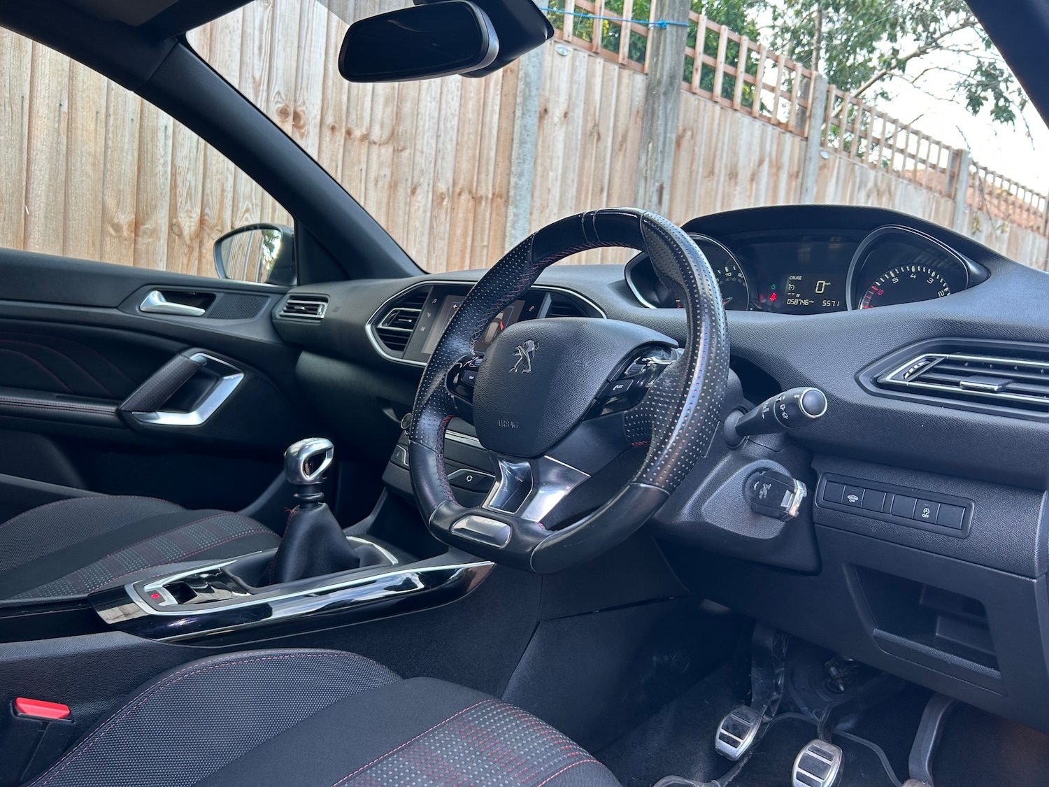 Used Peugeot 308 2018 for sale - 76711977: Photo 4